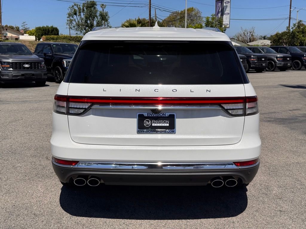 Used 2023 Lincoln Aviator Reserve w/ Equipment Group 201A image 11