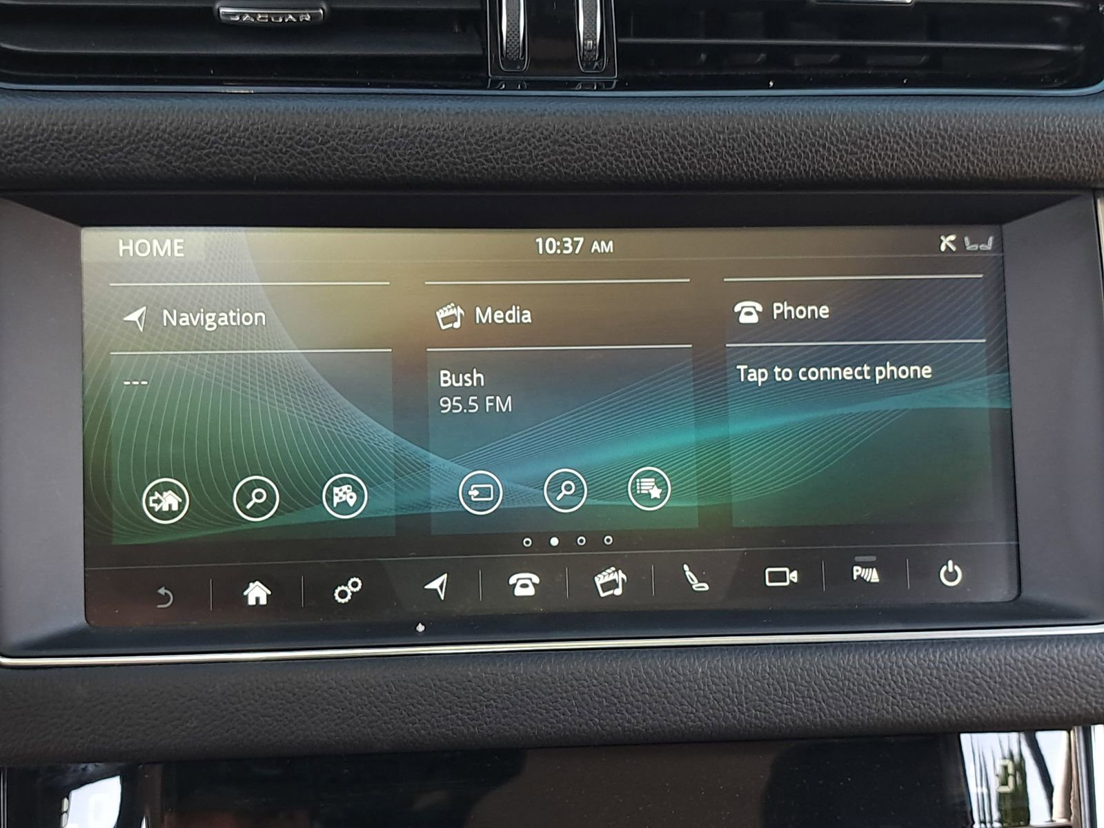 Used 2019 Jaguar XF Prestige image 23