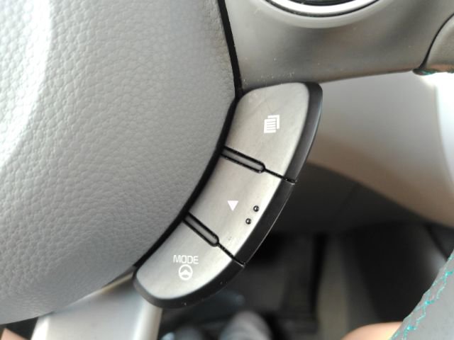 Used 2019 Kia Soul EV + w/ Sun & Fun Package image 38