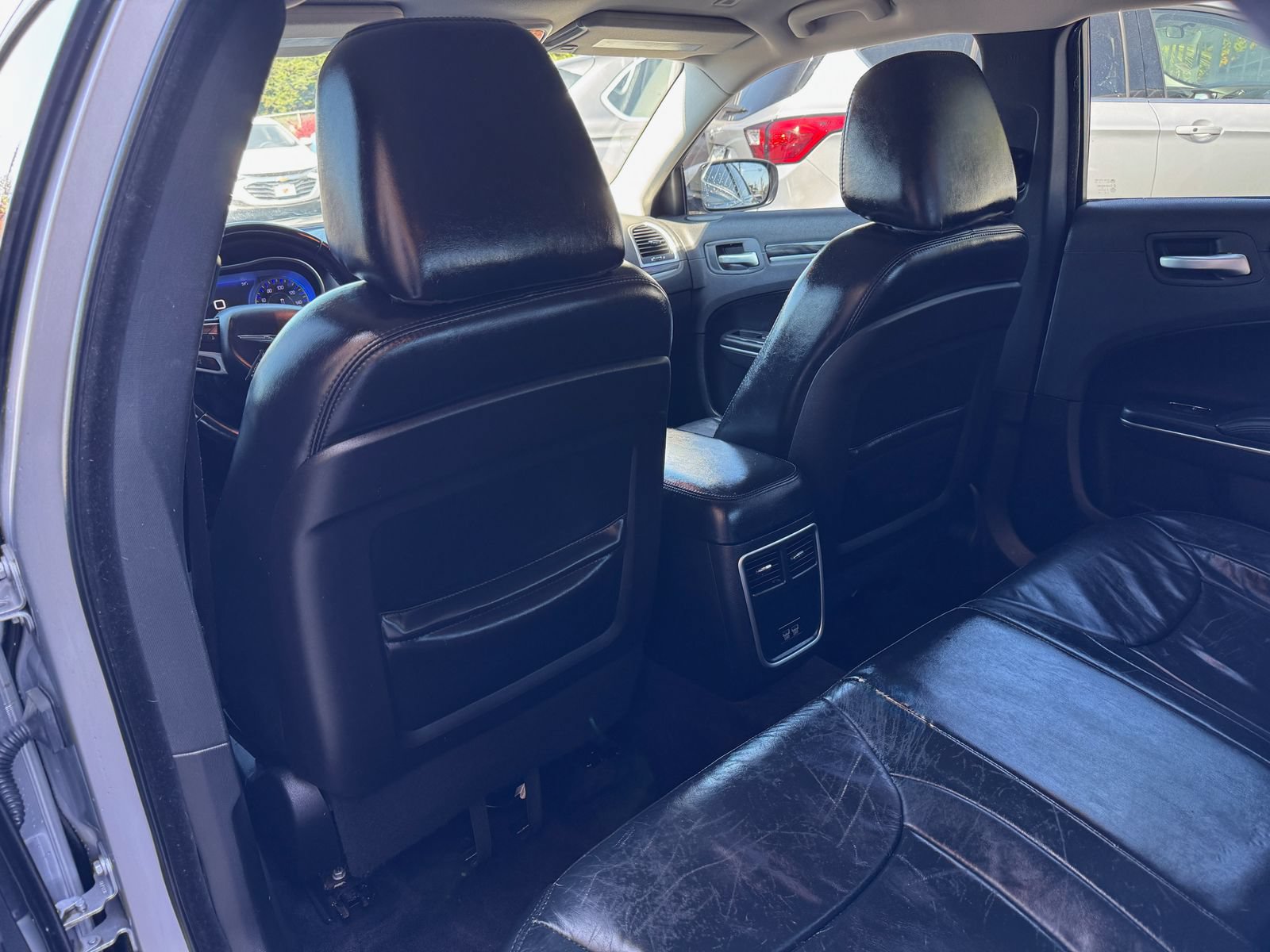 Used 2017 Chrysler 300 Limited AWD/4WD image 15