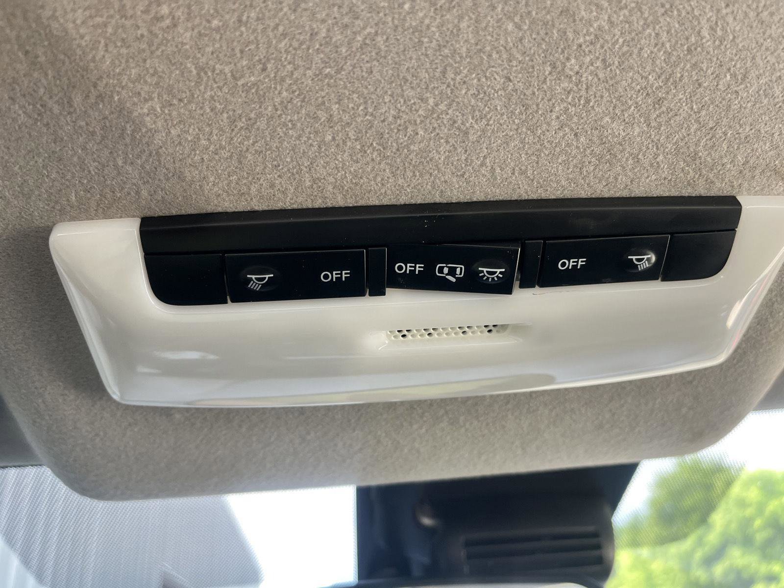 Used 2025 Nissan Versa S w/ Trunk Package FWD image 26