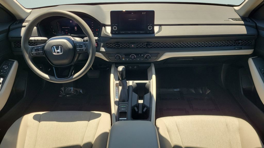 Used 2023 Honda Accord LX image 11