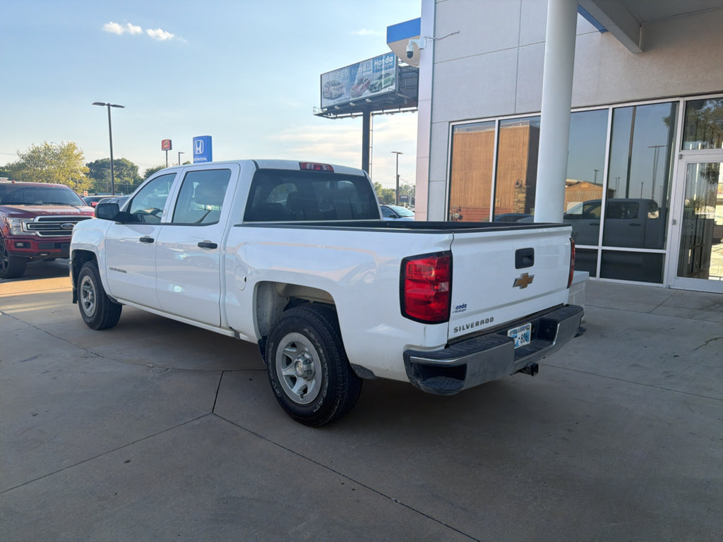 Used 2018 Chevrolet Silverado 1500 W/T w/ Trailering Package RWD image 2