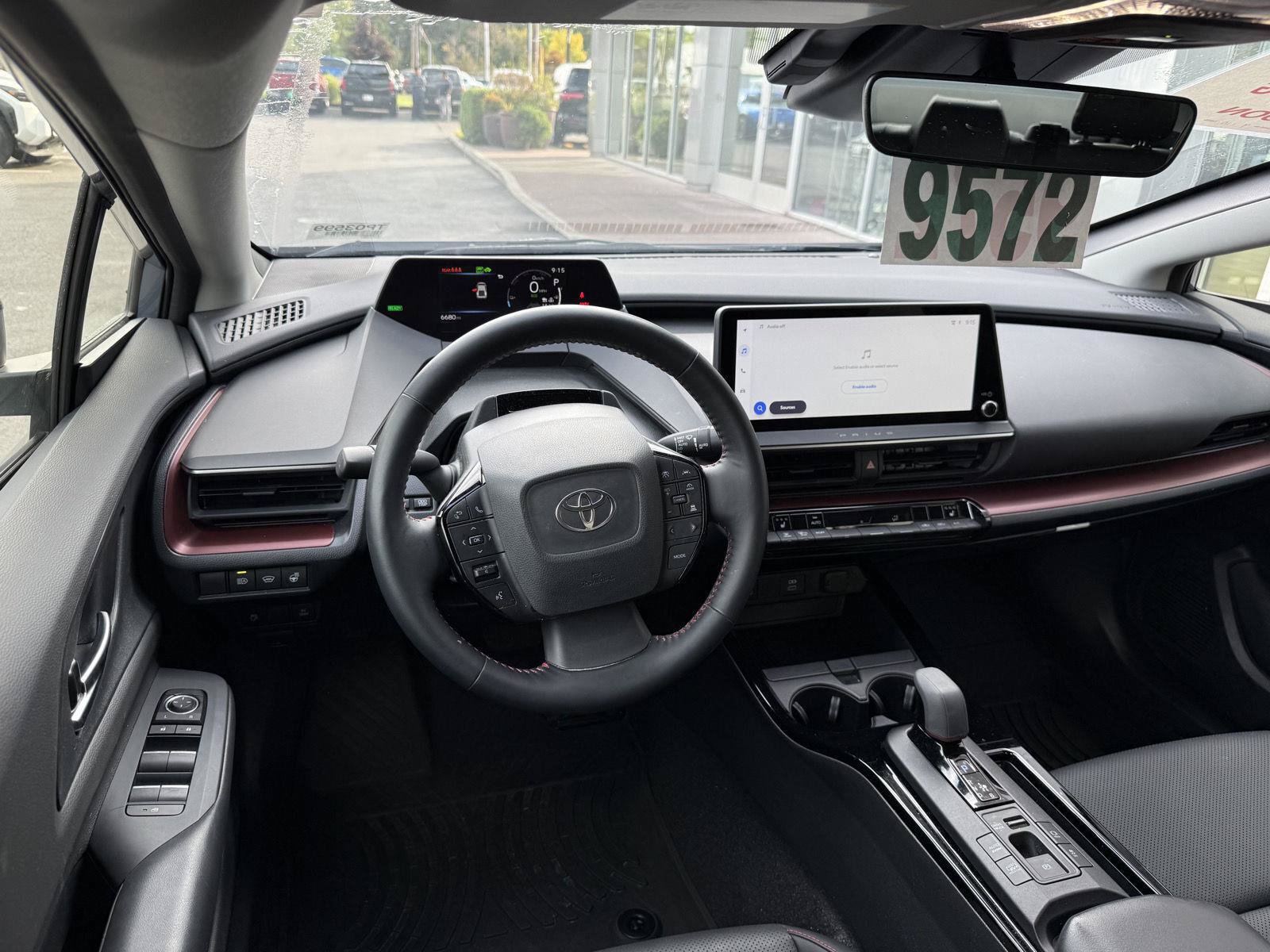 Used 2025 Toyota Prius Plug-In Hybrid FWD image 15