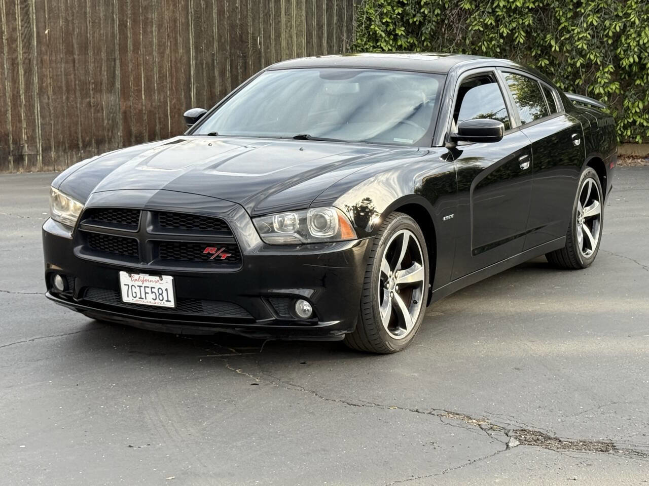 Used 2013 Dodge Charger R/T image 2