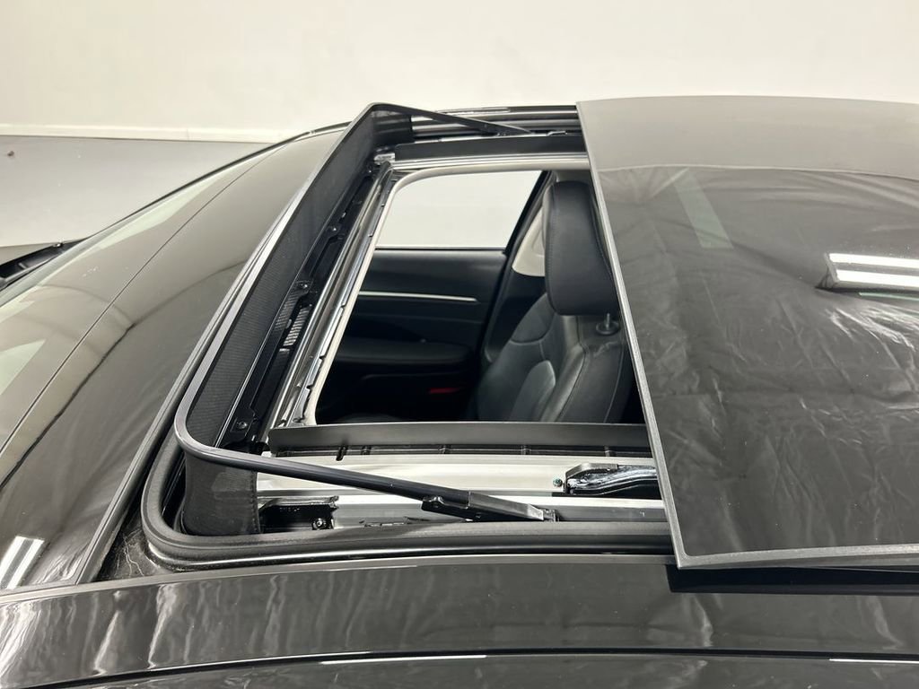 Used 2022 Hyundai Sonata Limited FWD image 20