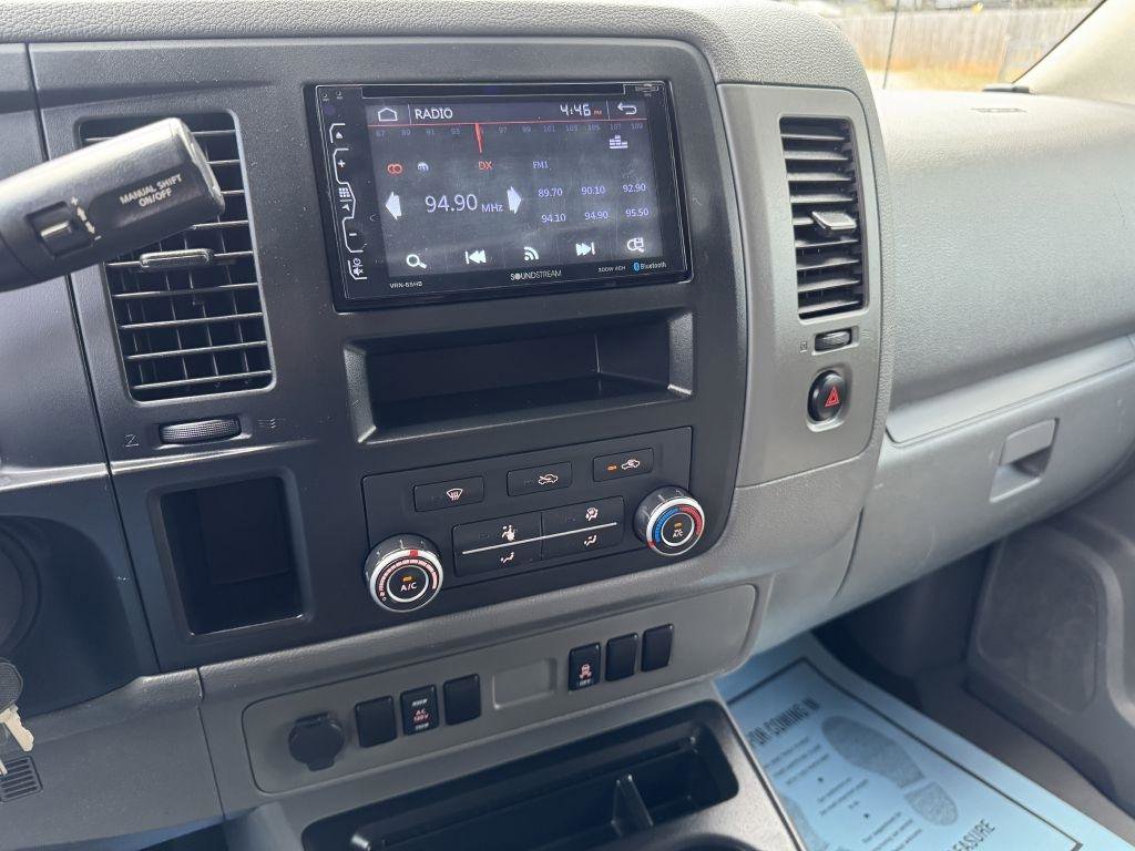 Used 2017 Nissan NV 2500 SV image 13