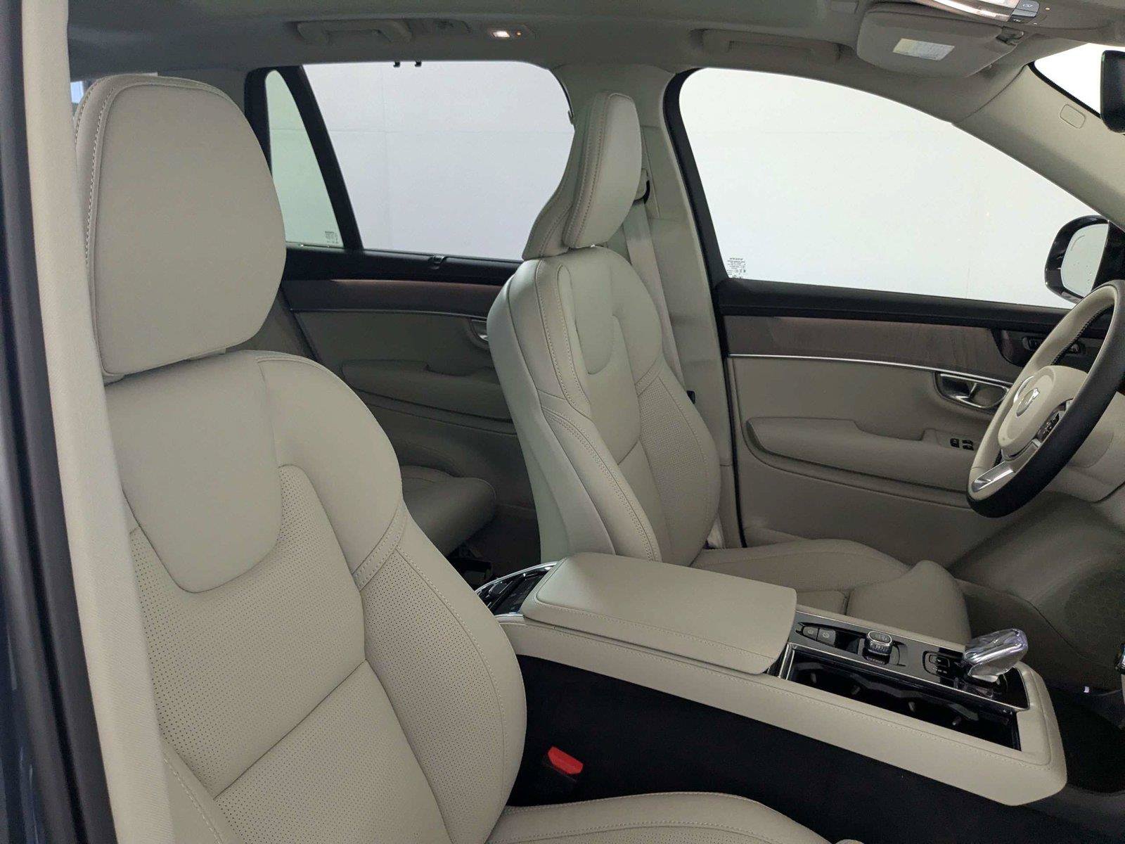 Used 2026 Volvo XC90 B6 Ultra AWD/4WD image 33