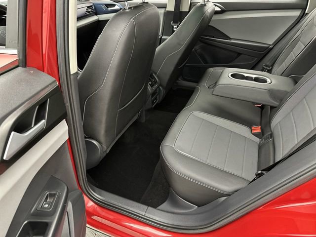 Used 2023 Volkswagen Taos SE w/ Panoramic Sunroof Package AWD/4WD image 22