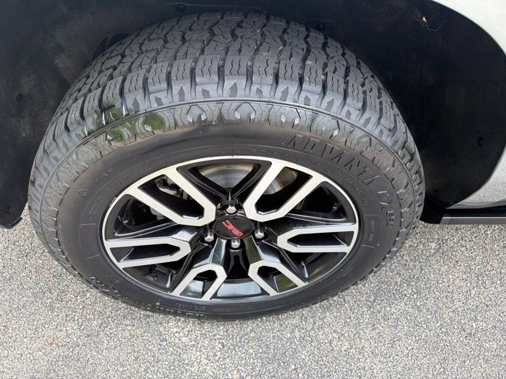 Certified 2023 GMC Yukon XL AT4 w/ Technology Package AWD/4WD image 9