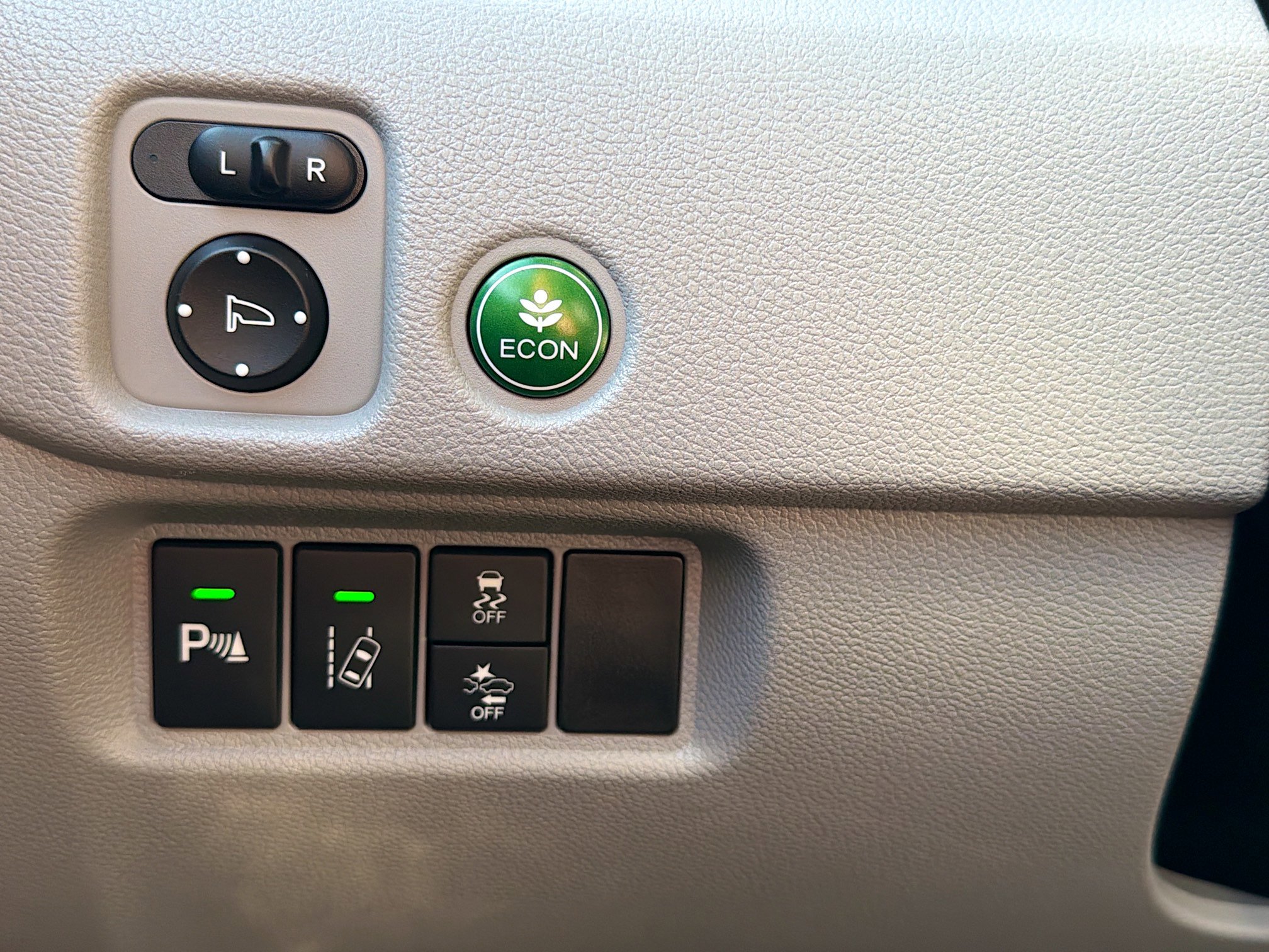 Used 2017 Honda Pilot Touring image 31