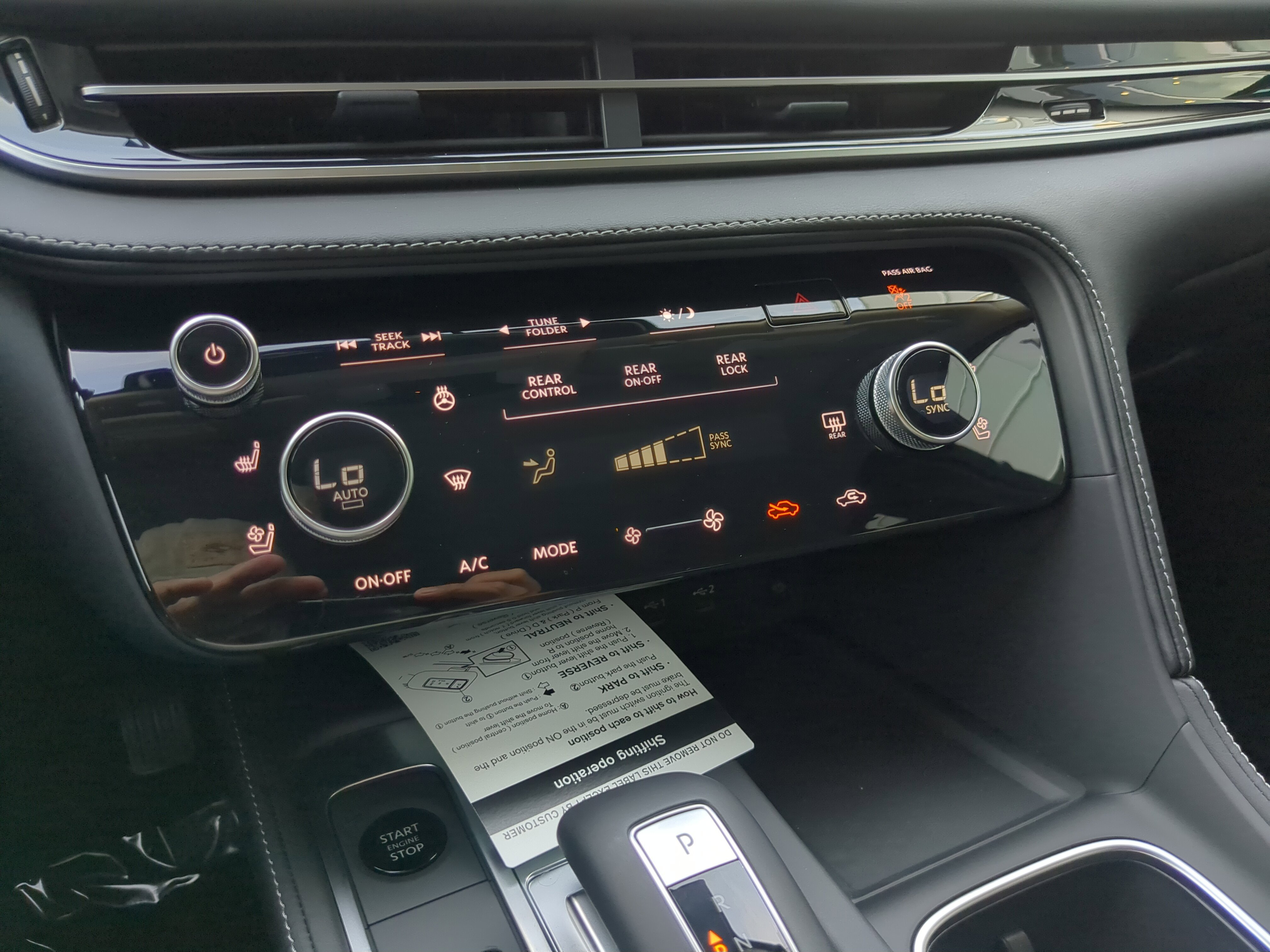 New 2026 INFINITI QX60 Luxe w/ Cargo Package image 28