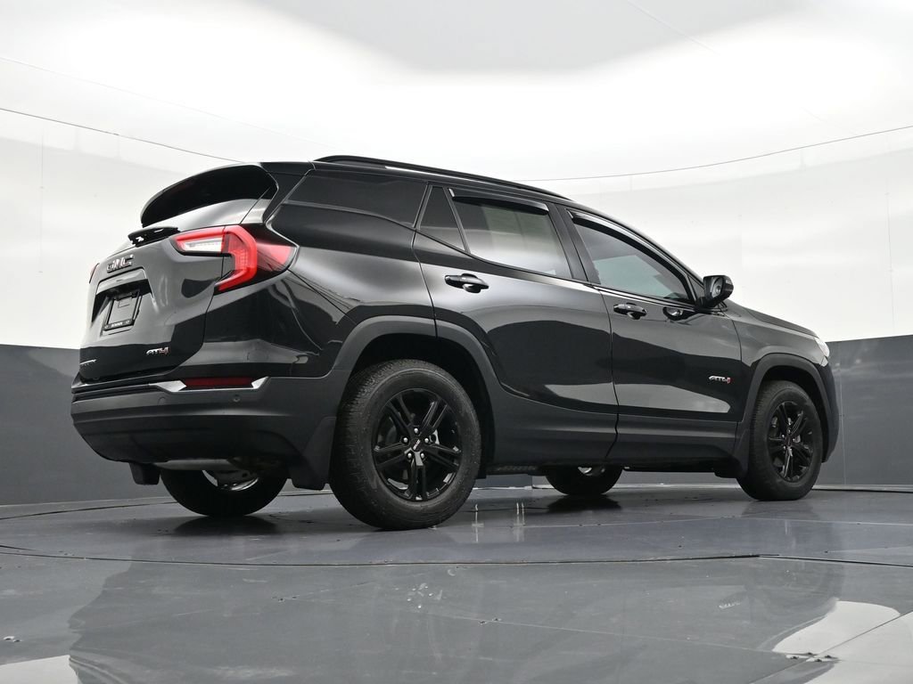 Used 2024 GMC Terrain AT4 w/ Tech Package AWD/4WD image 28