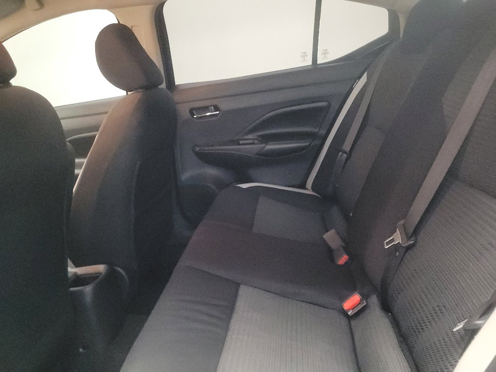 Used 2020 Nissan Versa SV FWD image 18