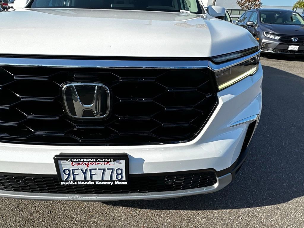 Used 2023 Honda Pilot Touring image 5