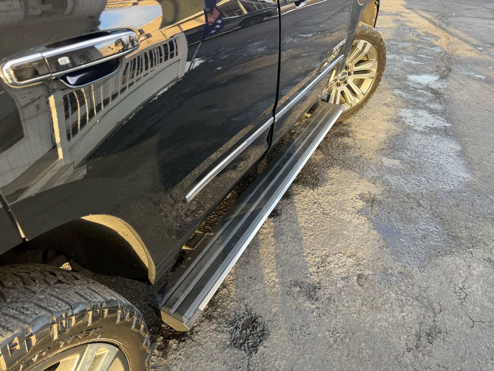 Used 2019 GMC Yukon Denali w/ Denali Ultimate Package image 72