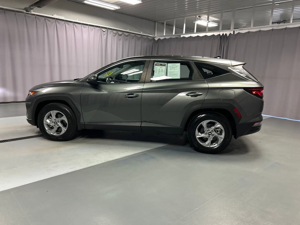 Used 2023 Hyundai Tucson SE image 4