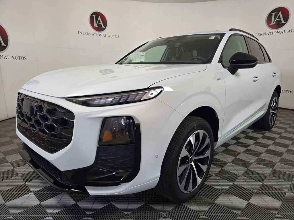 New 2026 Audi Q3 quattro 2.0T AWD/4WD image 5