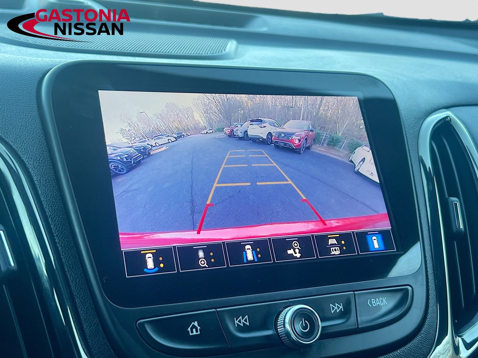 Used 2023 Chevrolet Equinox RS w/ RS Leather Package image 17