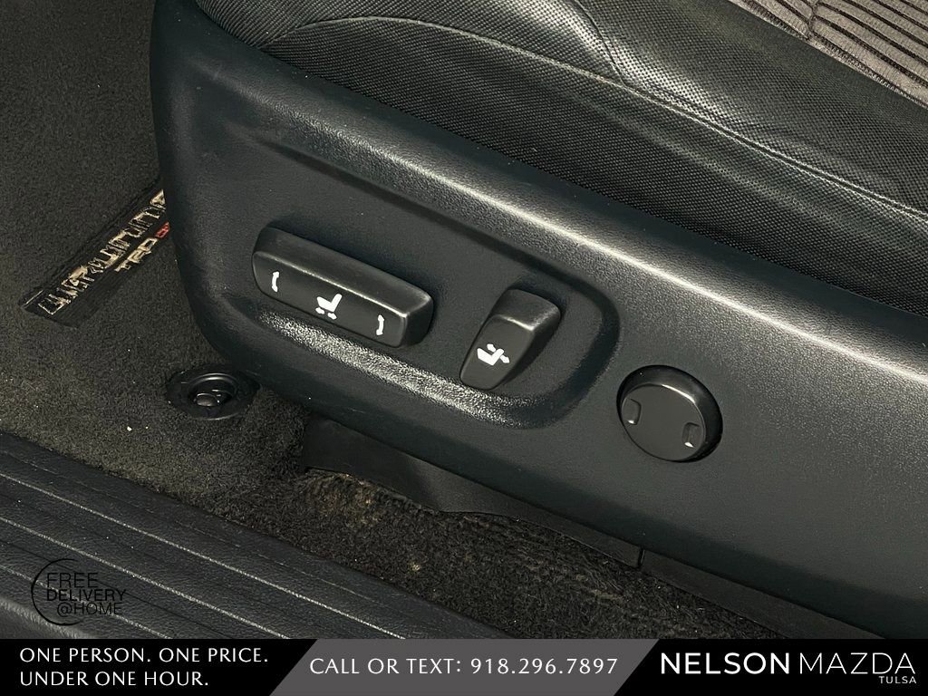 Used 2022 Toyota 4Runner TRD Off-Road image 17