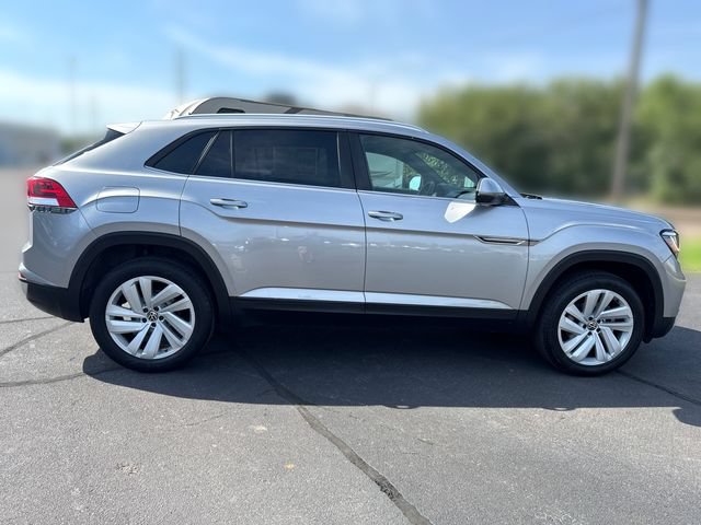Used 2023 Volkswagen Atlas Cross Sport SE AWD/4WD image 6