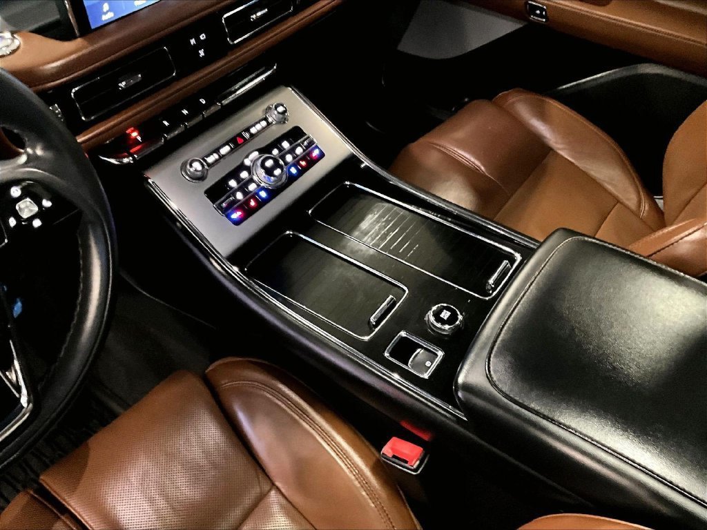 Used 2022 Lincoln Aviator Reserve w/ Equipment Group 201A AWD/4WD image 21