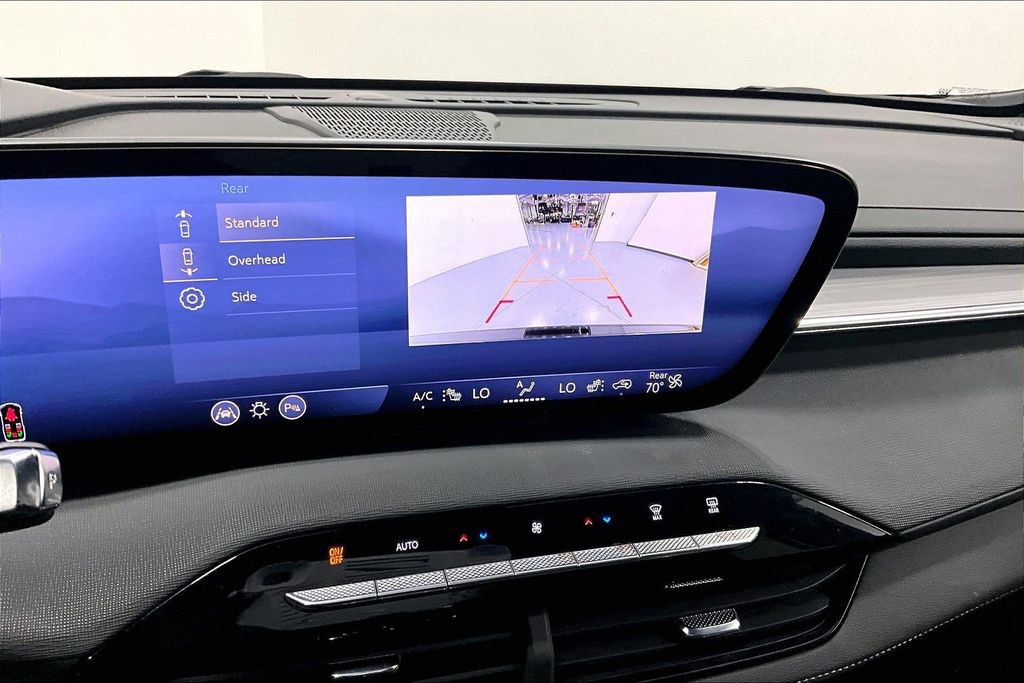 Used 2025 Buick Enclave Preferred FWD image 27