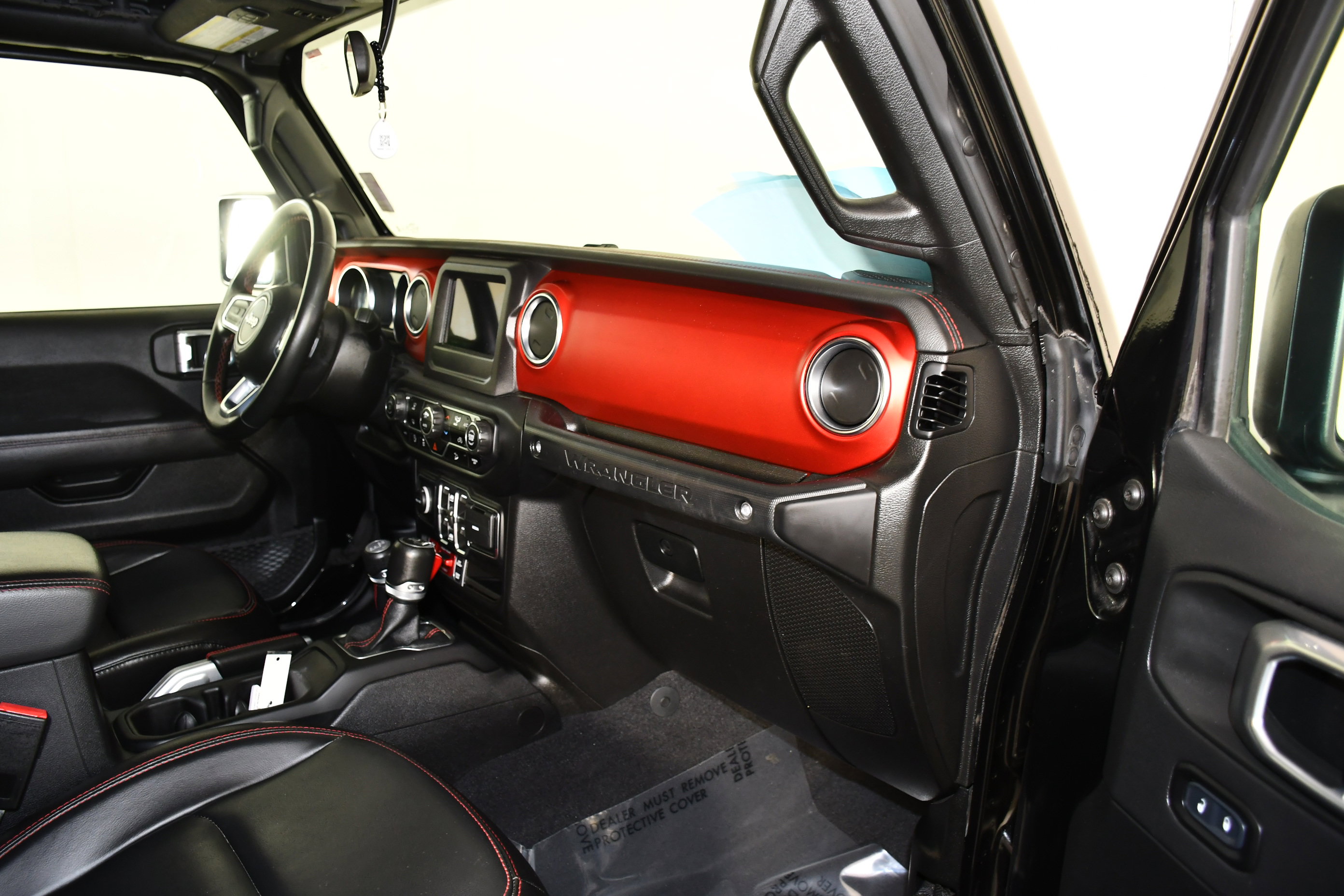 Used 2021 Jeep Wrangler Unlimited Rubicon AWD/4WD image 42