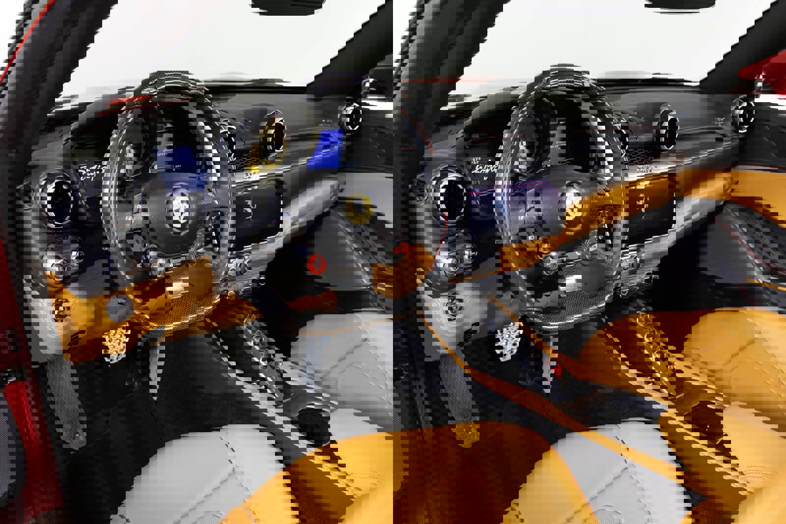 Used 2020 Ferrari Portofino image 4