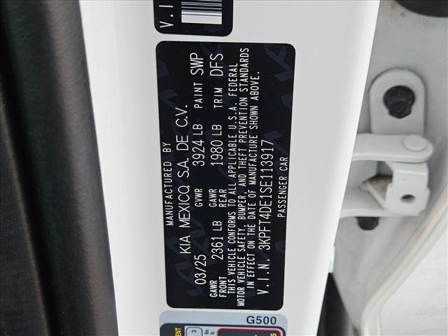 Used 2025 Kia K4 FWD image 23