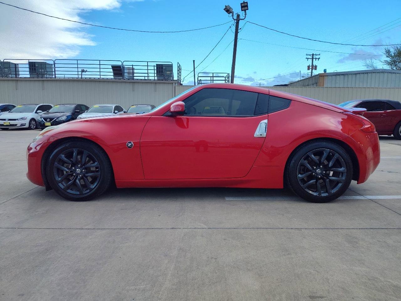 Used 2015 Nissan 370Z Coupe image 7