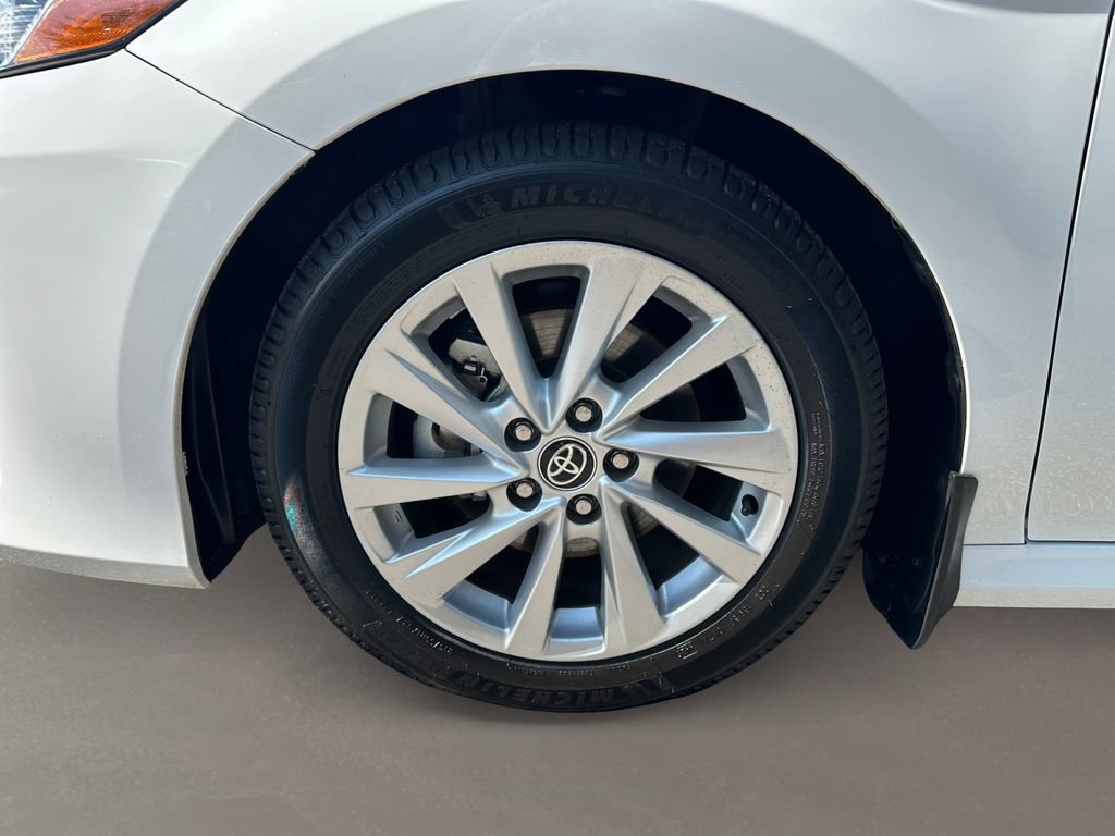 Used 2023 Toyota Camry LE FWD image 10