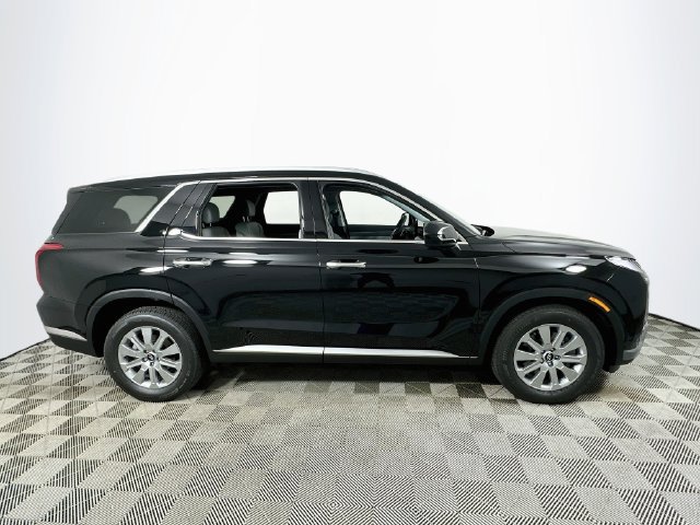 Used 2025 Hyundai Palisade SEL FWD image 2