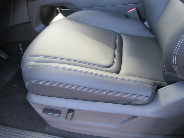 New 2026 Nissan Armada SV image 15