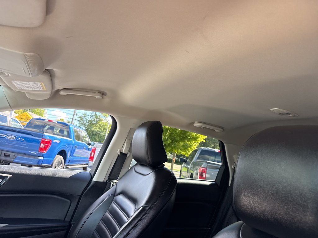 Used 2024 Ford Edge SEL AWD/4WD image 24