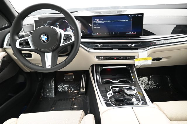 New 2027 BMW X7 xDrive40i AWD/4WD image 14