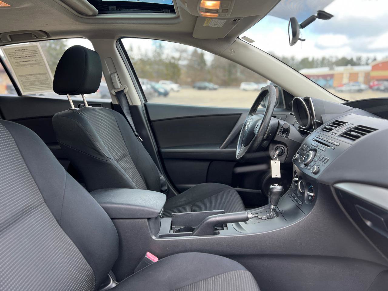 Used 2012 MAZDA MAZDA3 i Touring image 37