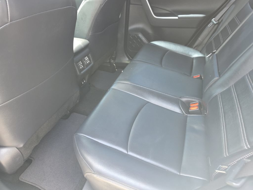 Used 2019 Toyota RAV4 Limited FWD image 12