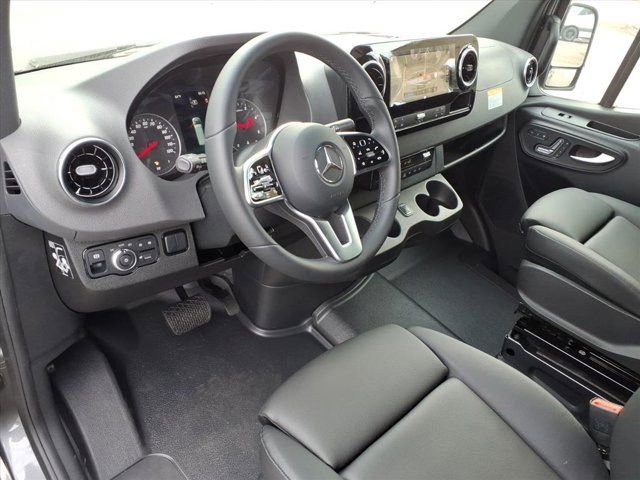 New 2024 Mercedes-Benz Sprinter 144 Cargo image 17