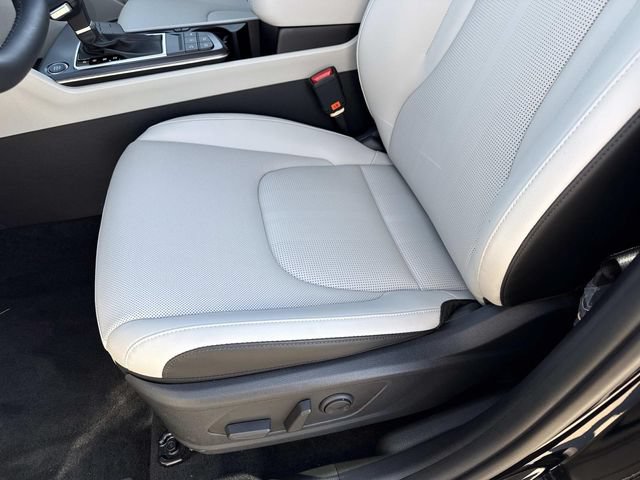 New 2026 Kia Sportage EX FWD image 14