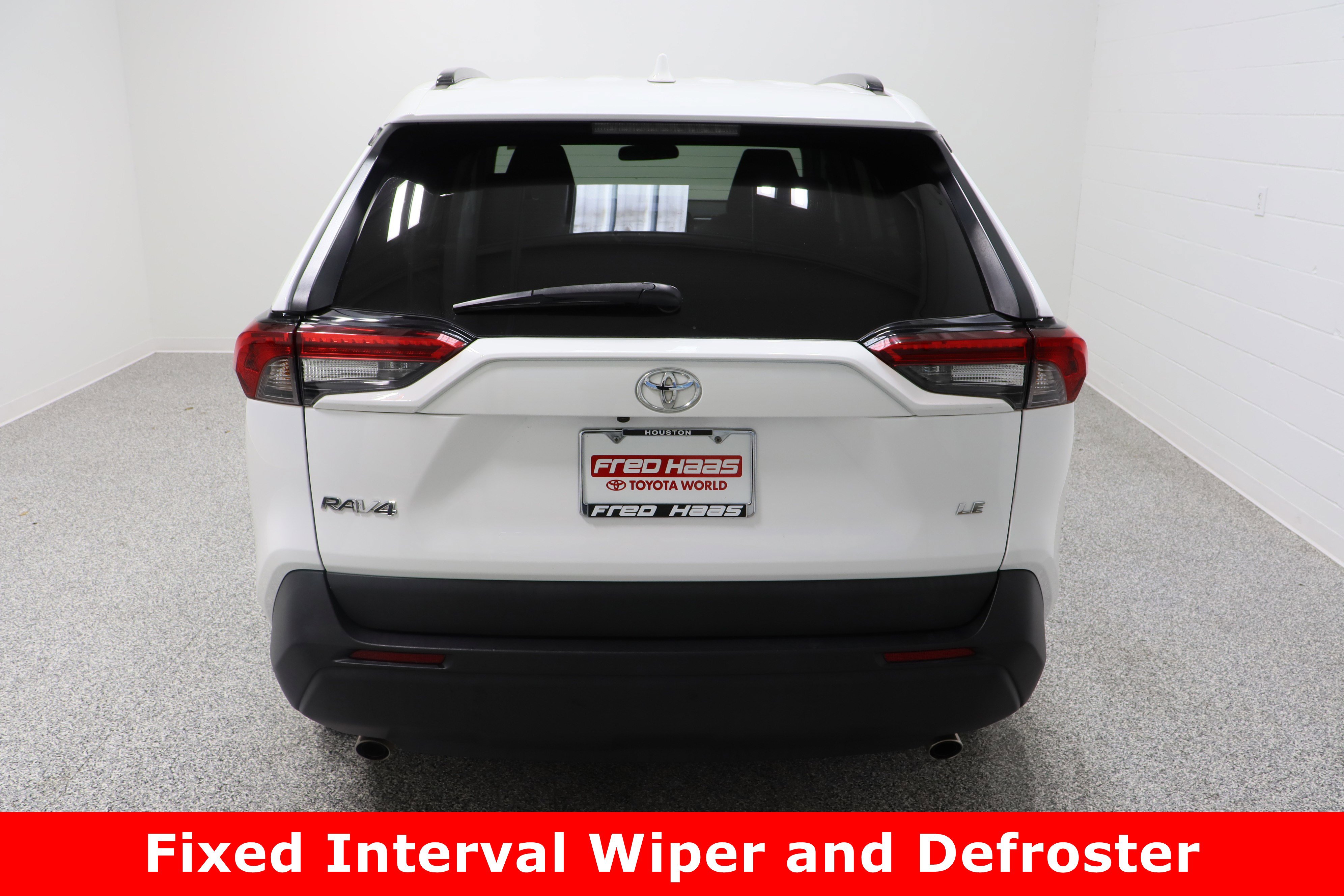 Used 2021 Toyota RAV4 LE w/ Carpet Mat Package (TMS) image 8