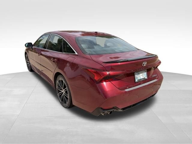 Used 2022 Toyota Avalon Touring FWD image 6