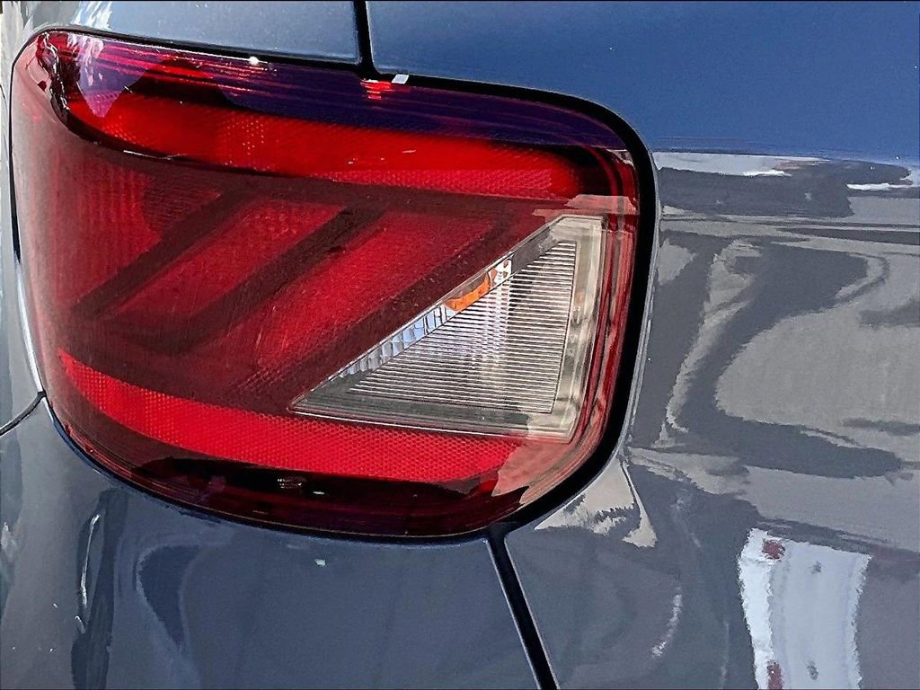 Used 2020 Hyundai Venue SEL image 27