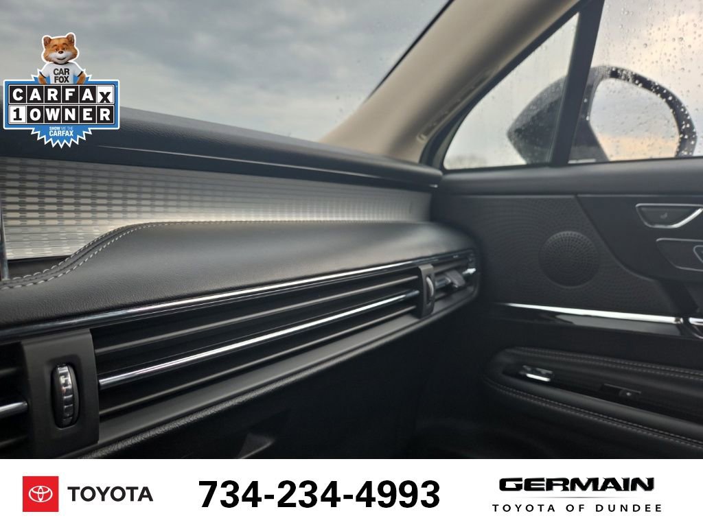 Used 2024 Lincoln Corsair AWD w/ Equipment Group 101A image 30