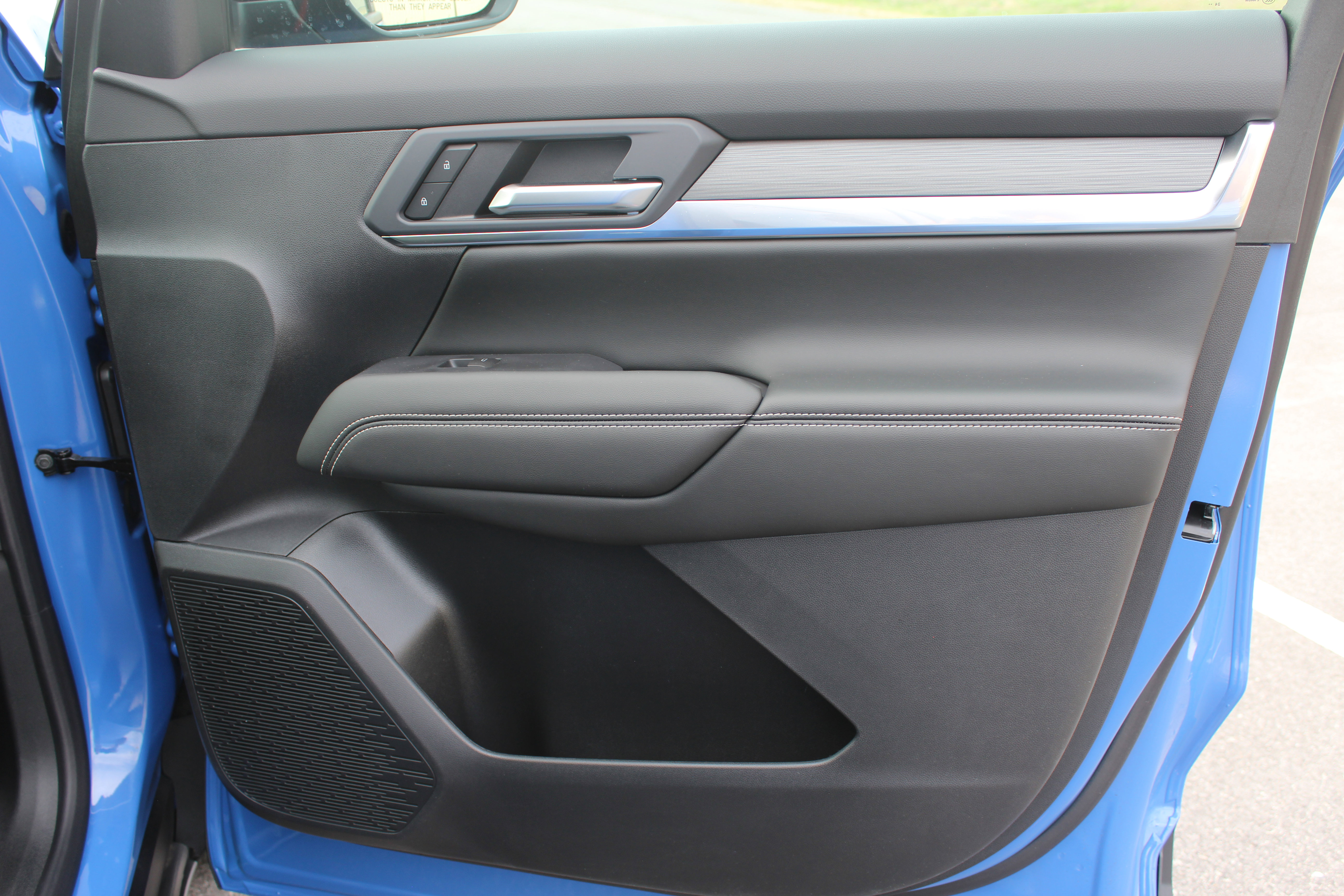 New 2025 GMC Terrain Elevation w/ Elevation Premium Package image 46