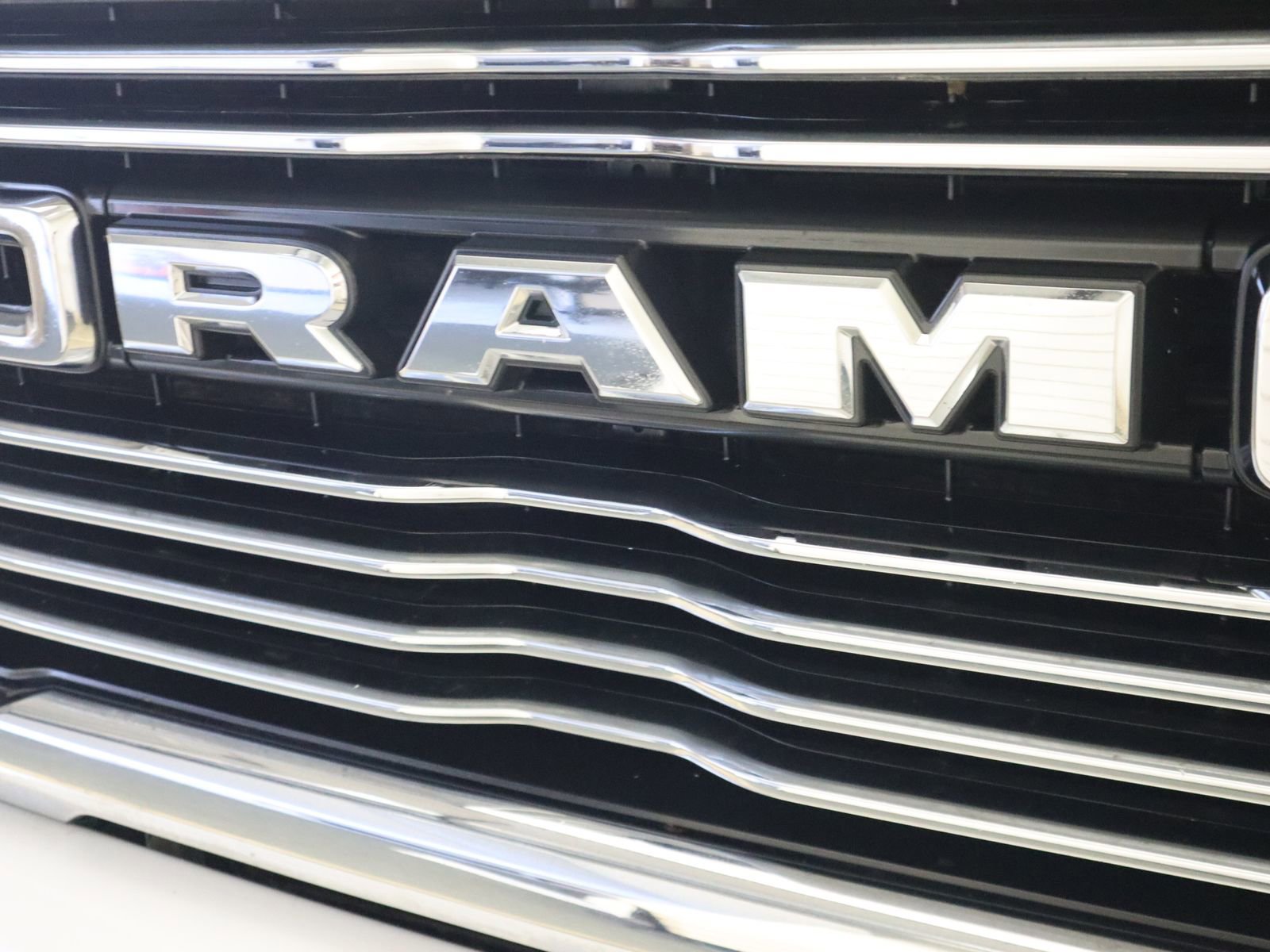 Used 2024 RAM 2500 Laramie w/ Cold Weather Group image 23