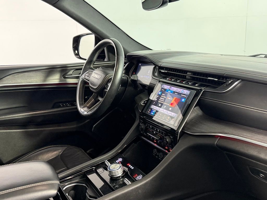 Used 2022 Jeep Grand Cherokee Overland image 34