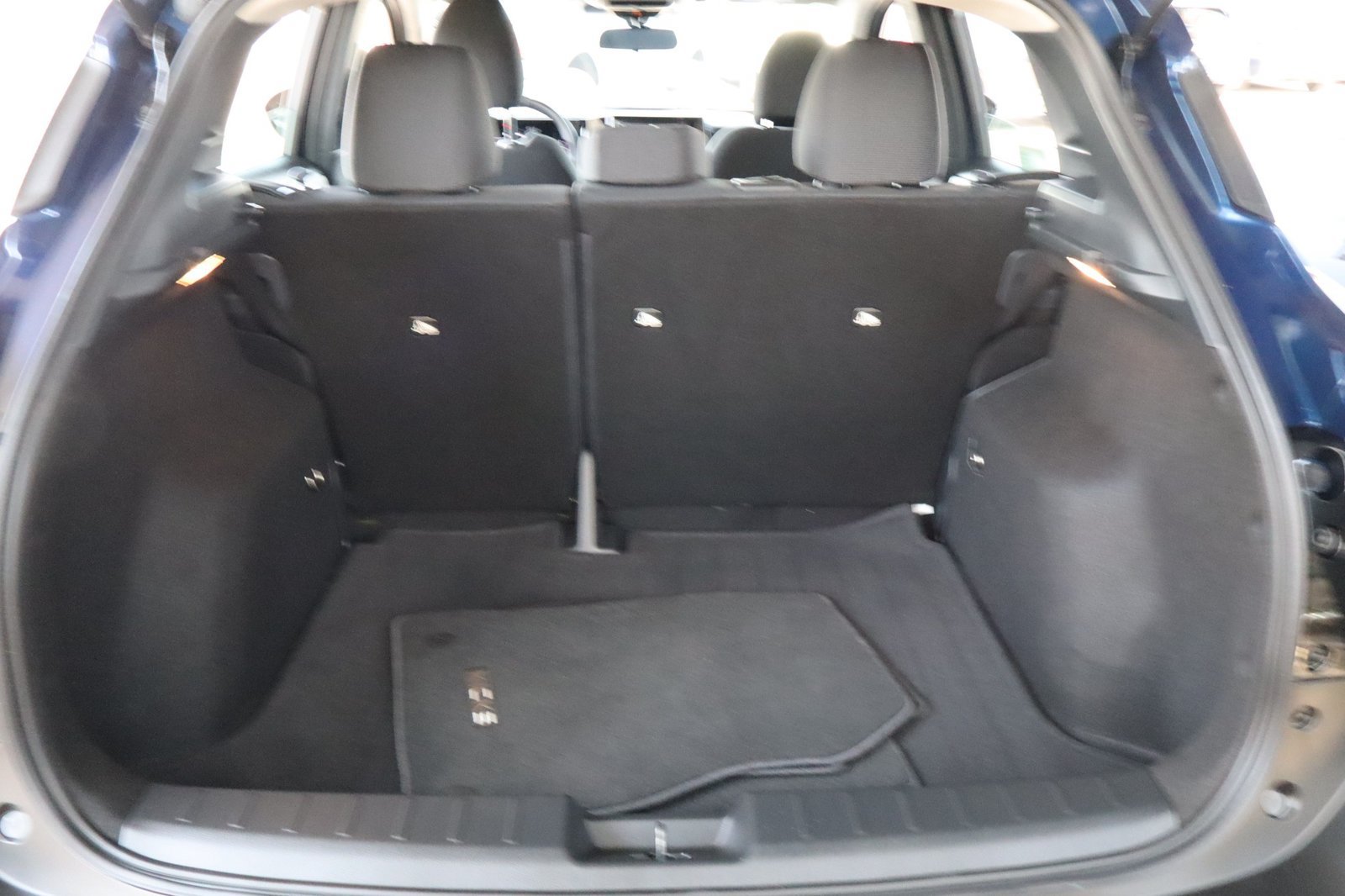Used 2025 Nissan Kicks S FWD image 38