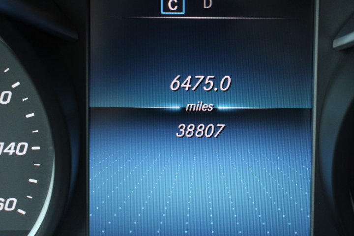 Used 2021 Mercedes-Benz GLC 300 4MATIC image 28