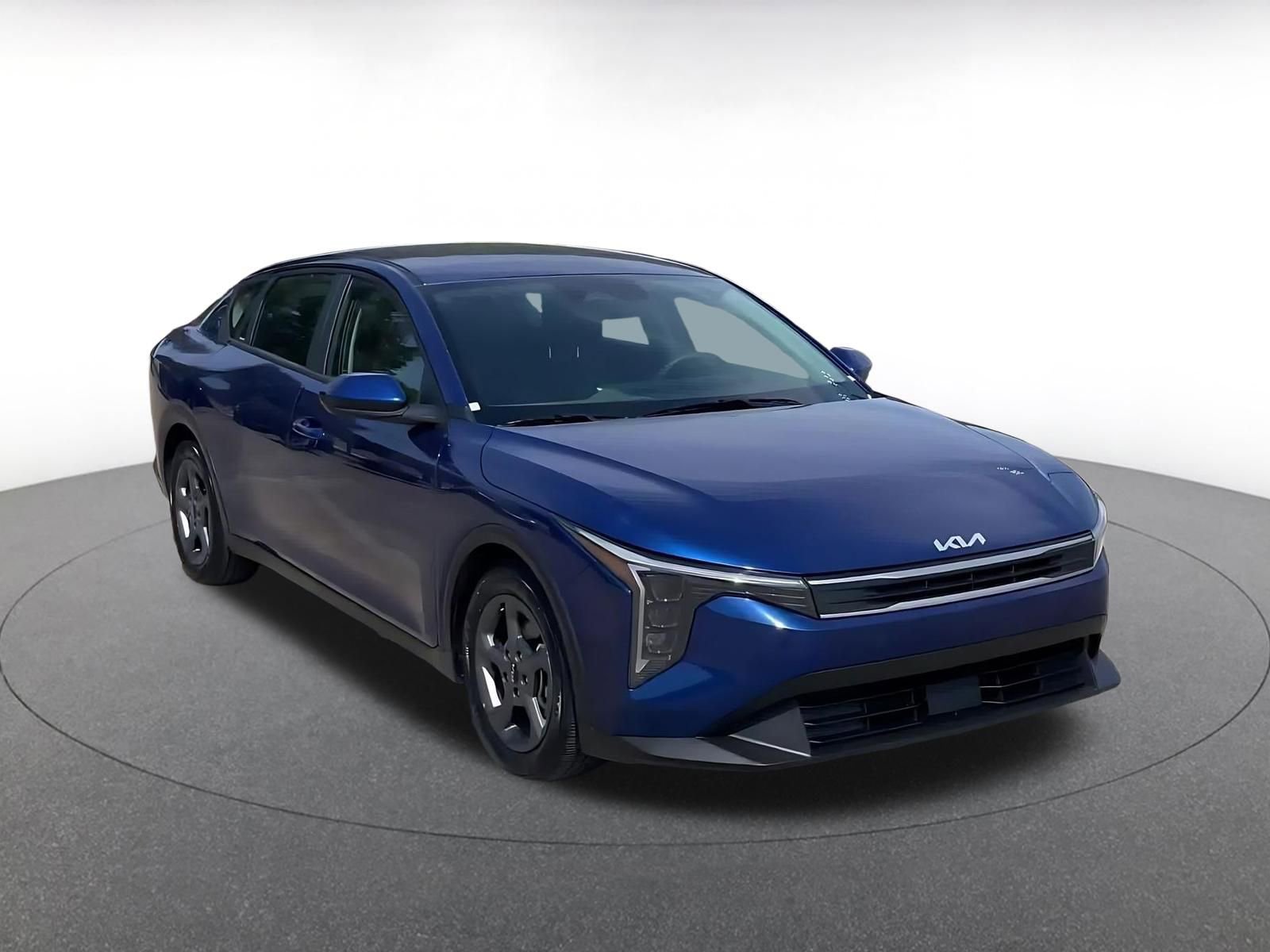 Used 2025 Kia K4 FWD image 2
